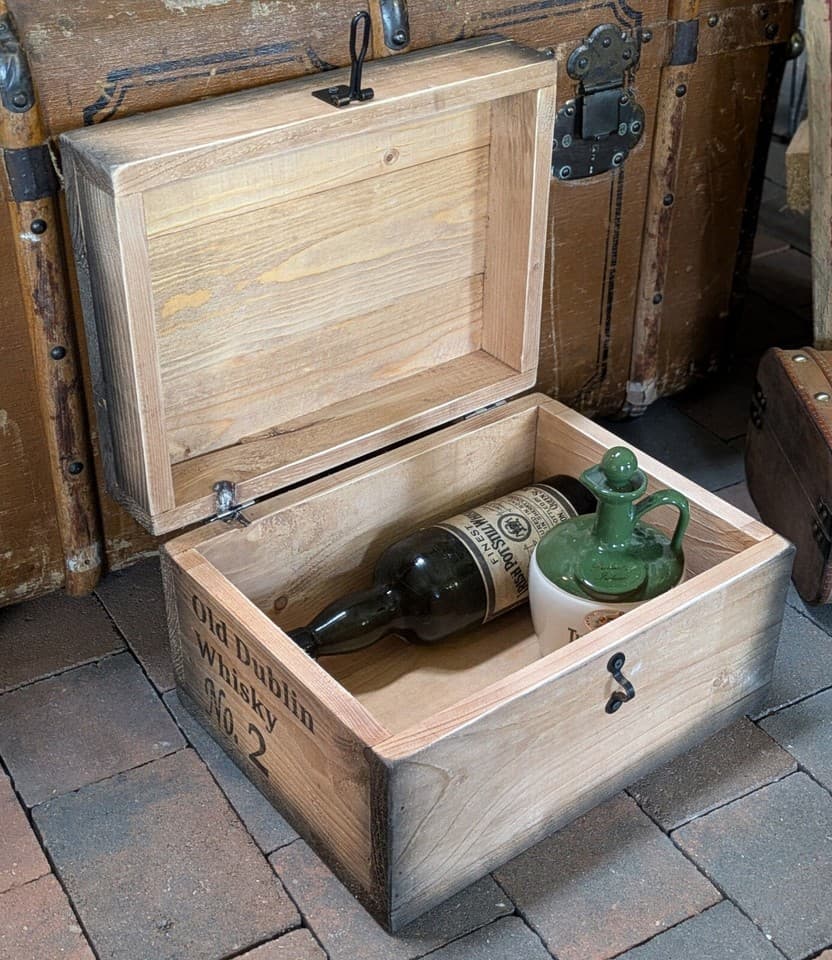 BOITE EN BOIS OLD DUBLIN WHISKY BARKISTE pour BOUTEILLES VERRES COFFRET CADEA...